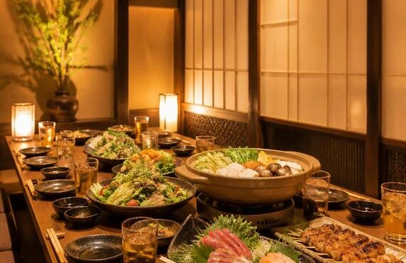 鷲宮で心温まる忘年会を、飲み放題付きプランで楽しもう